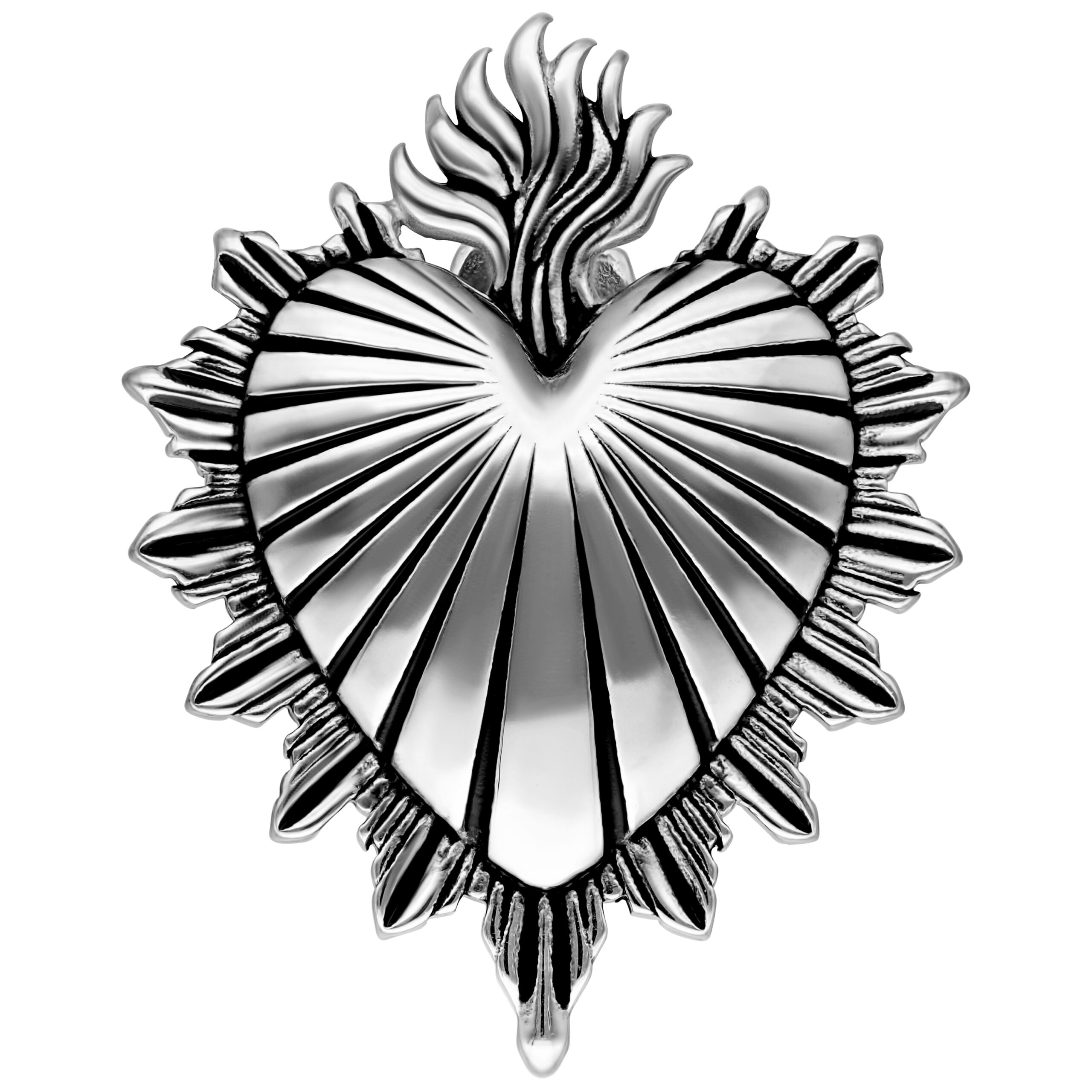 Silbernes Sacred Heart Ohrgewicht Silberfarbenes Ohrgewicht in Herzform mit Flammenmuster auf weißem Hintergrund