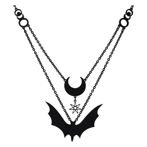 Schwarze Kette mit Halbmond- und Fledermaus-Anhänger auf weißem Hintergrund