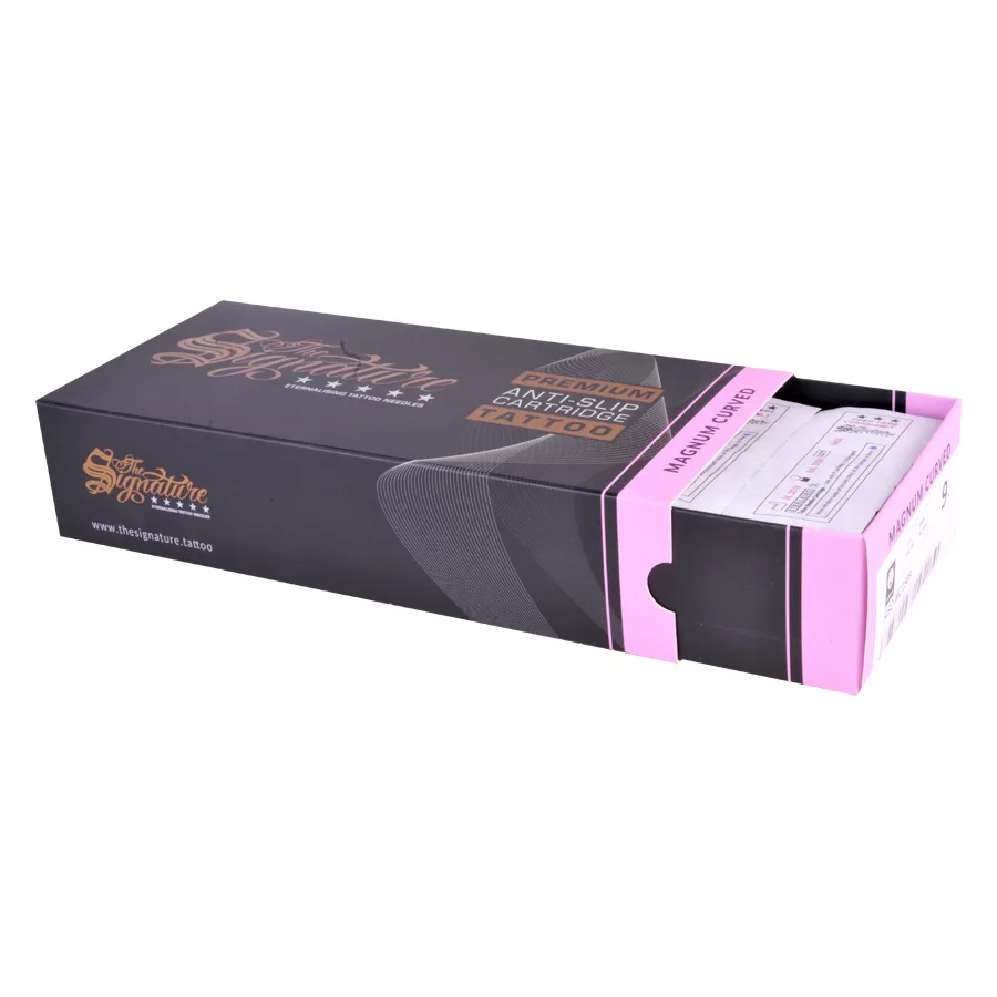 Magnum Curved Cartridges in schwarzer Box Schwarze Box mit Magnum Curved Cartridges auf weißem Hintergrund