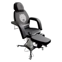 Wildcat Pro Tattoo Liege in Schwarz Schwarze Tattoo- und Piercingliege von Wildcat aus Kunstleder, verstellbar