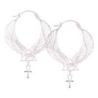 Cleopatra Hoops in Silber mit Ägyptischem Symbol Kreisförmige Ohrringe mit Flügeln und Ankh-Symbol in Silber auf weißem Hintergrund