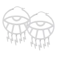 Thunderflash Eye Hoops aus Edelstahl Silberne Ohrhänger in Augenform mit Blitzanhängern auf weißem Hintergrund