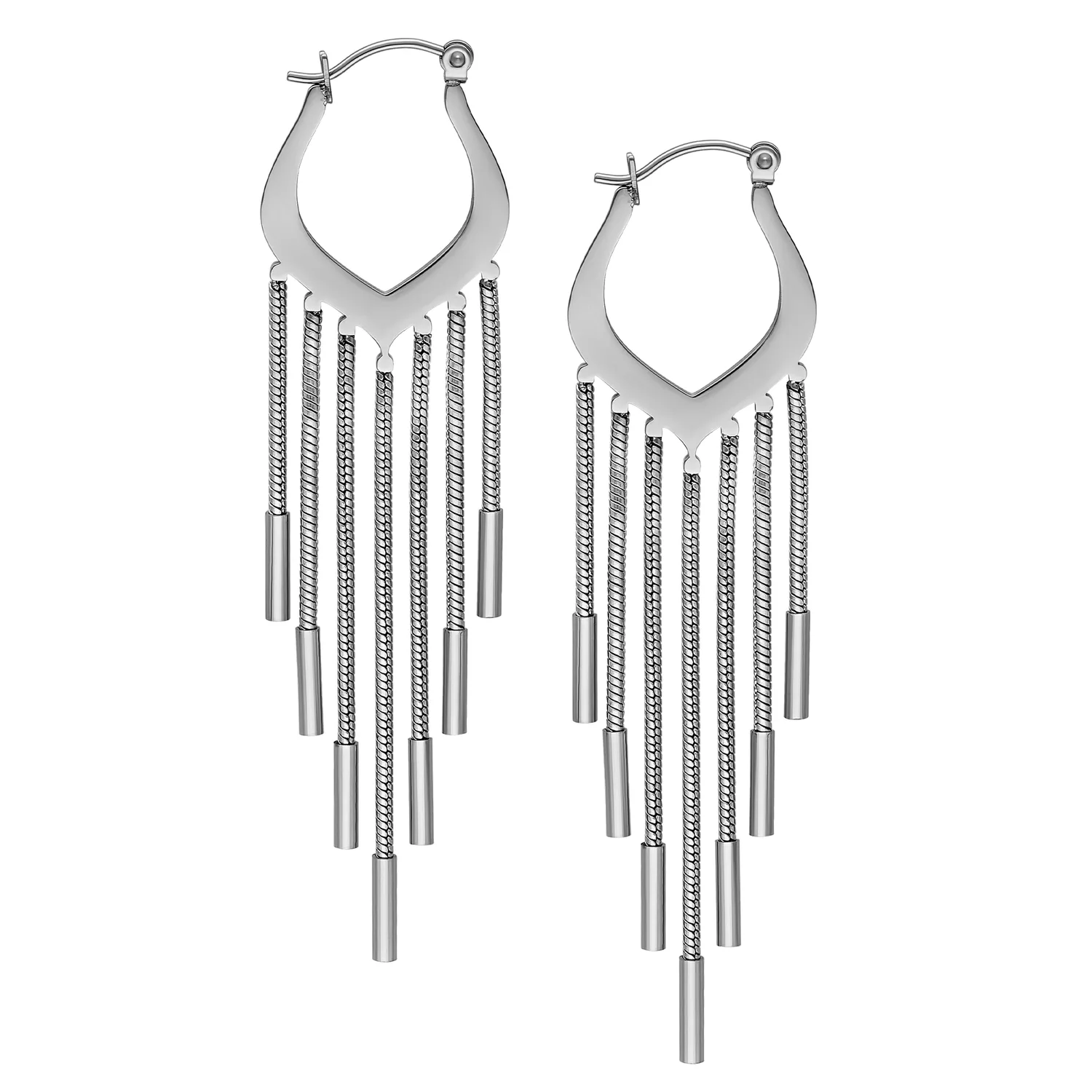 Silberne Snakechain Hoops Ohrringe Silberne Snakechain Hoops Ohrringe auf weißem Hintergrund