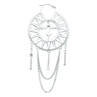 Silberne Oldschool Sun Moon Ohrringe mit Sonne-Mond-Design auf weißem Hintergrund