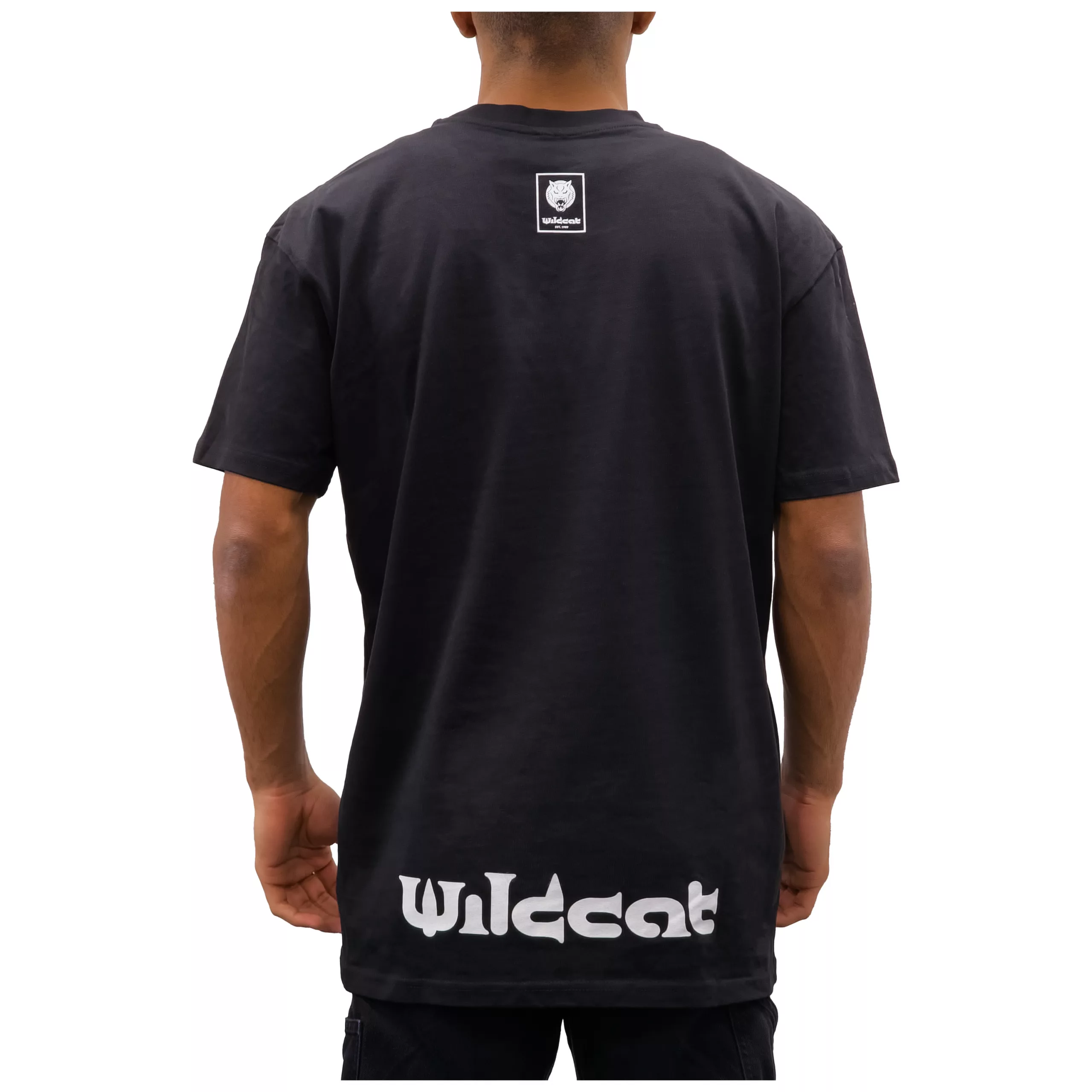 Schwarzes Oversized Wildcat T-Shirt Rückansicht Schwarzes Oversized T-Shirt von Wildcat, Rückansicht, aus Baumwolle
