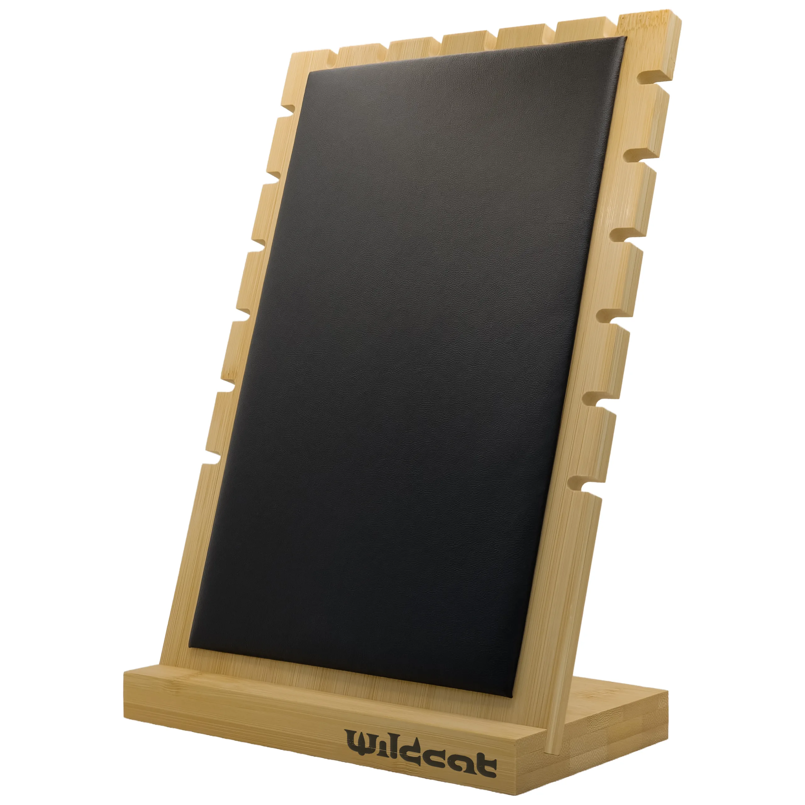 Schwarzes Halsketten-Display von Wildcat Schwarzes Halsketten-Display mit Holzrahmen und Wildcat-Logo