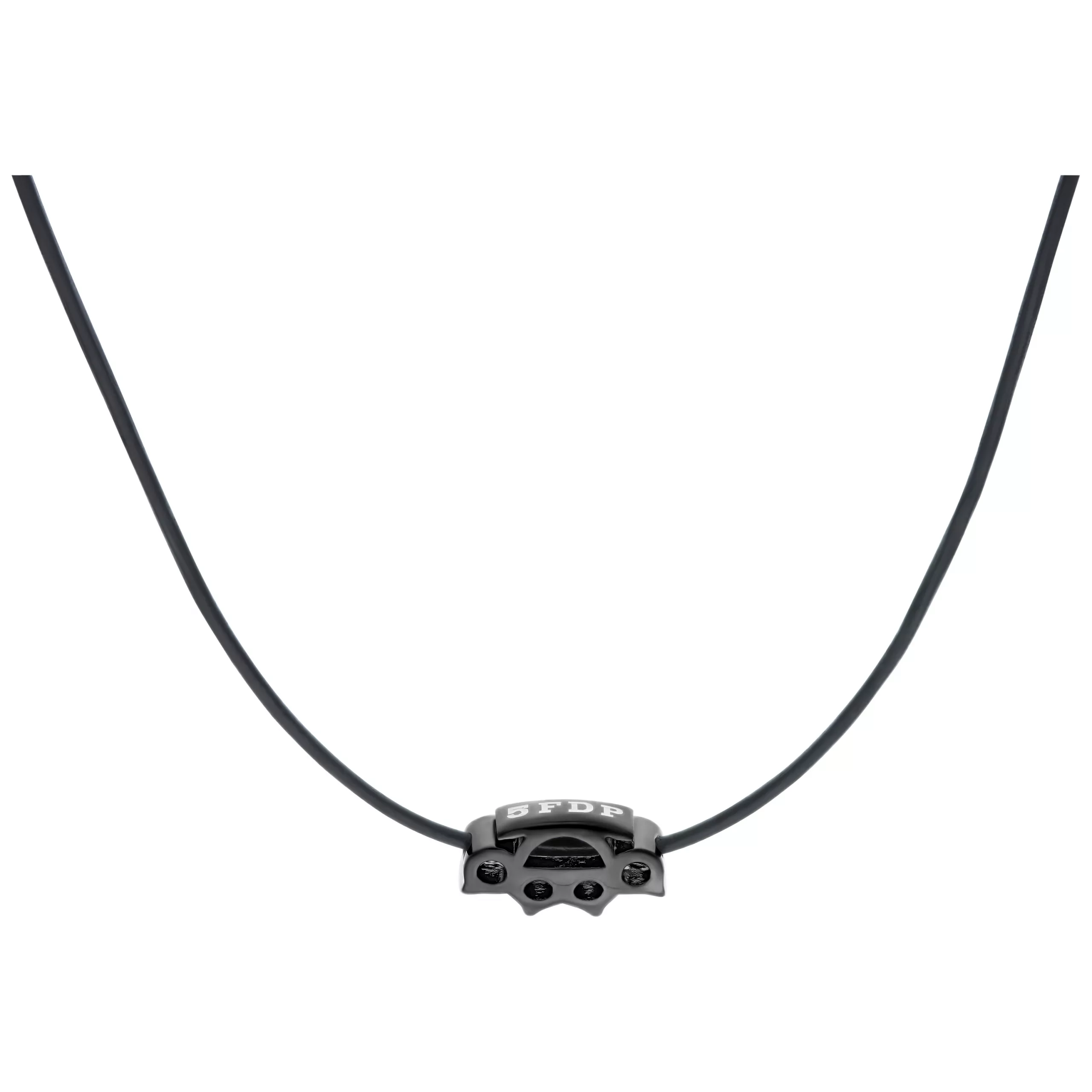 5FDP Kettenanhänger aus Leder und Stahl Schwarze Lederkette mit 5FDP Charm aus schwarzem Chirurgenstahl auf weißem Hintergrund