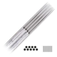 Magnum Long Taper Tattoonadeln 20 Stk Silberne Magnum Long Taper Tattoonadeln aus Chirurgenstahl auf weißem Hintergrund
