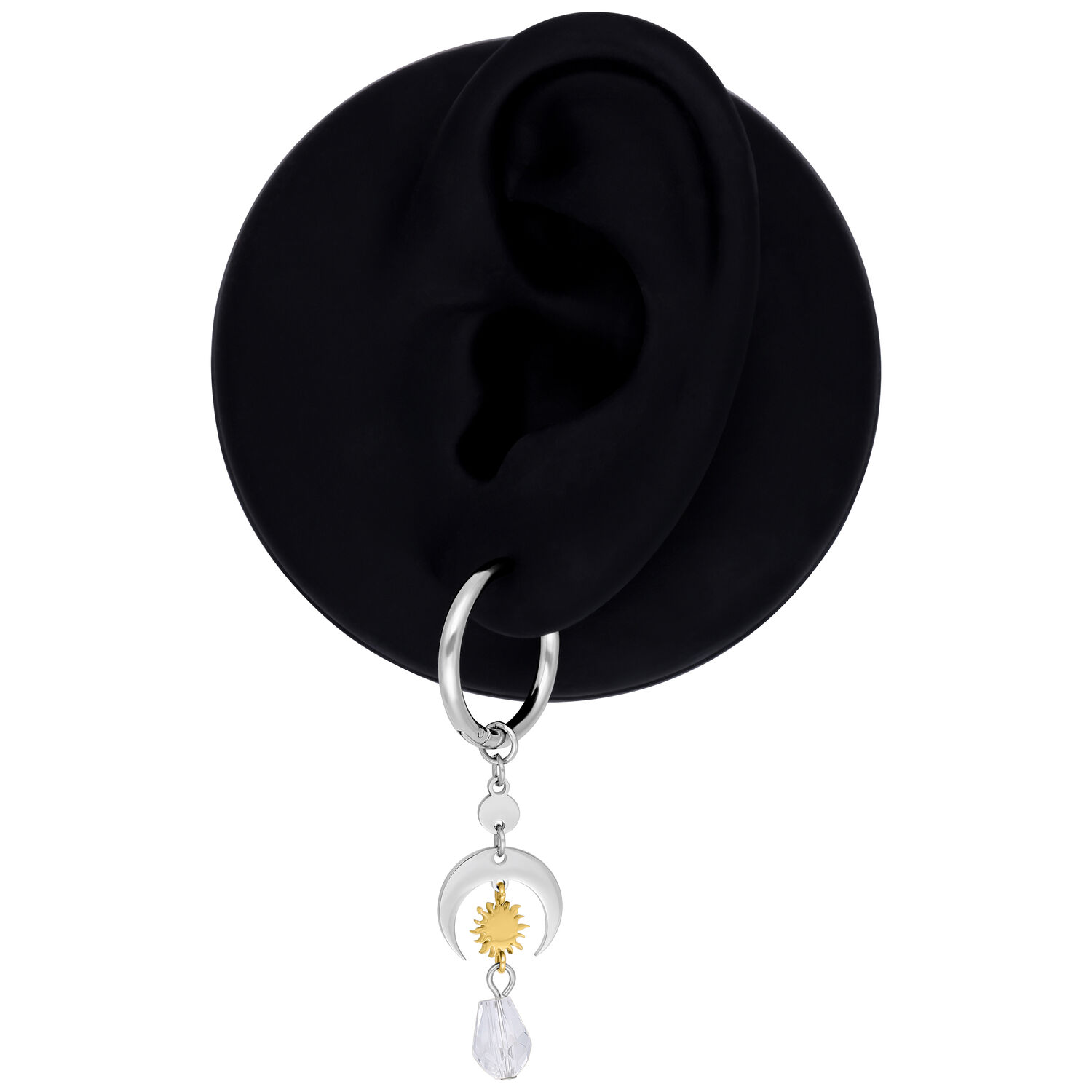 Celestial Light Hoops in Silber mit Kristall Silberne Ohrringe mit goldener Sonne und Kristallanhänger auf schwarzem Hintergrund