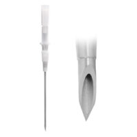 Optiva Piercingnadeln aus Chirurgenstahl Silberne Piercingnadel aus Chirurgenstahl mit spitzer Kante auf weißem Hintergrund